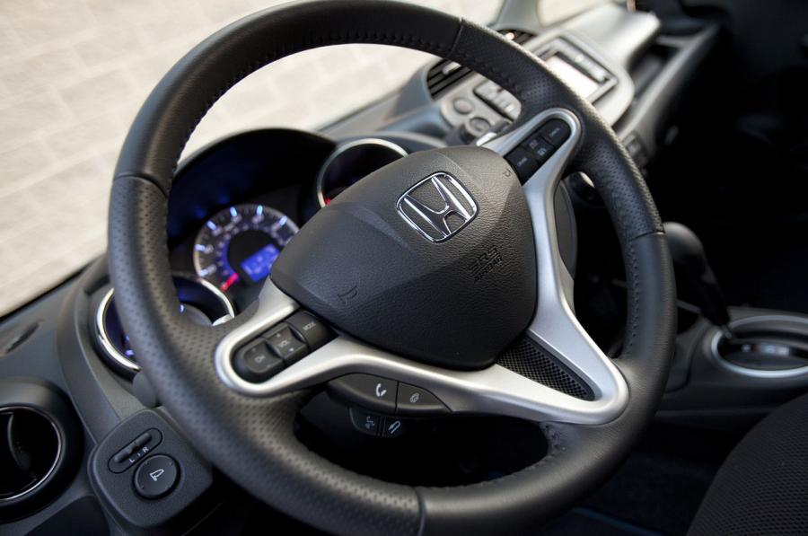  Honda Fit Sport 2013 года  (фото 13 из 31)